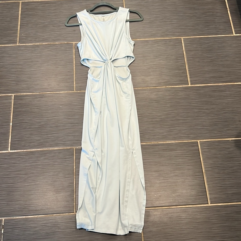 Beyond Yoga Around the World Front Twist Dress